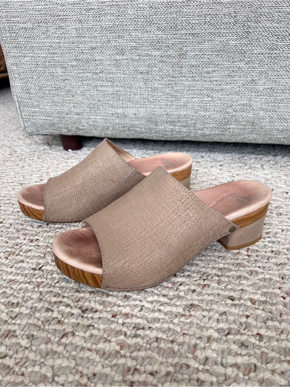 Dansko Women’s Maci Textured Leather Sandal